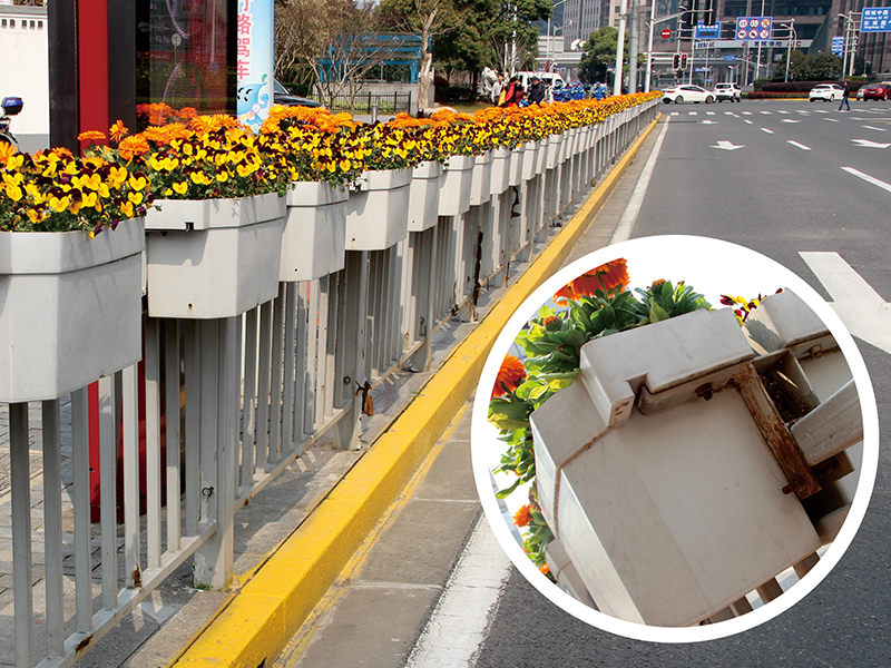 PVC蘤(hua)箱(xiang)護欄